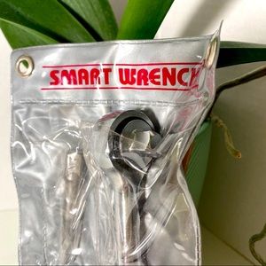 Smart Wrench Automatically Adjusts Fitting Most Size Nuts/bolts, NEW in PKG